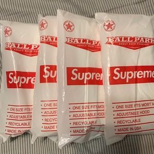 Supreme Adult Rain Ponchos